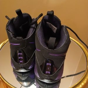 Nike hightop sneakers